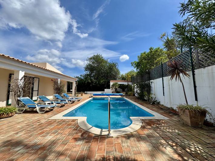 Ferienhaus für 6 Personen, mit Terrasse und Garten in São Brás de Alportel