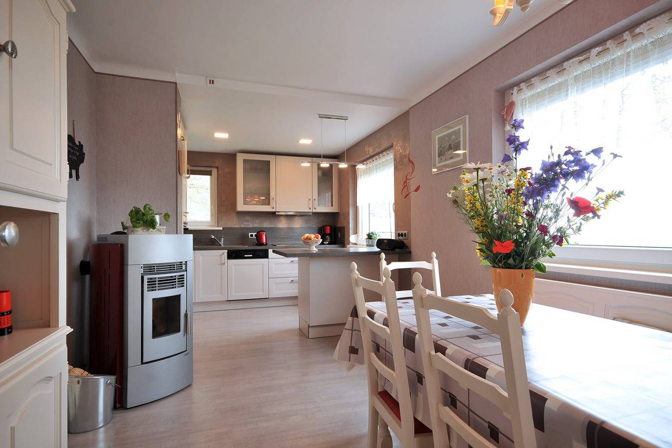 Appartement entier, Gîte Les Châtaigniers in Haegen, Région de Saverne