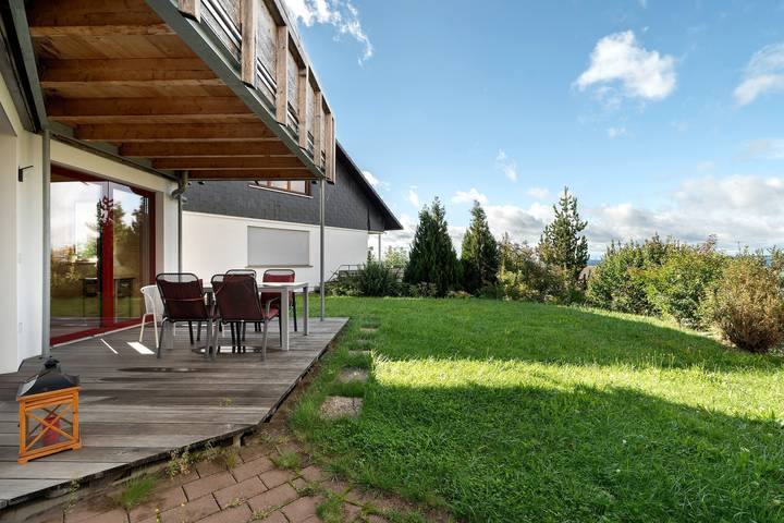 Geheel appartement, Appartement 'Do-Mizil' met privéterras, privétuin en Wi-Fi in Dornstetten, Central Black Forest