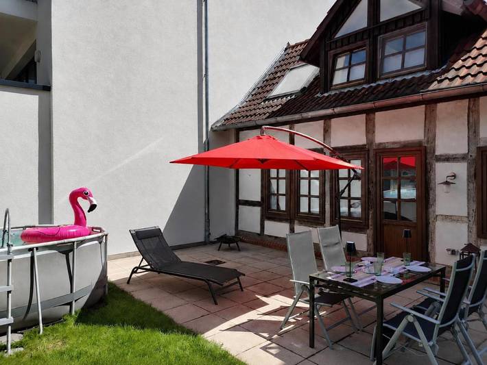 Ferienhaus für 12 Personen, mit Terrasse und Garten sowie Pool und Sauna in Hannover und Umgebung