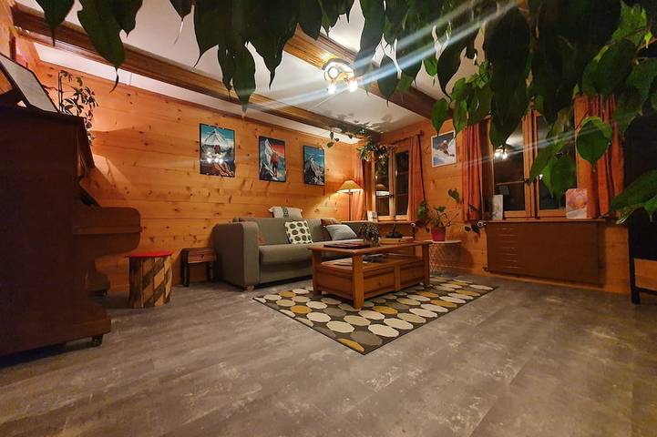 Chalet le muveran, plein centre de gryon avec jardin! in Gryon, Alpes Vaudoises