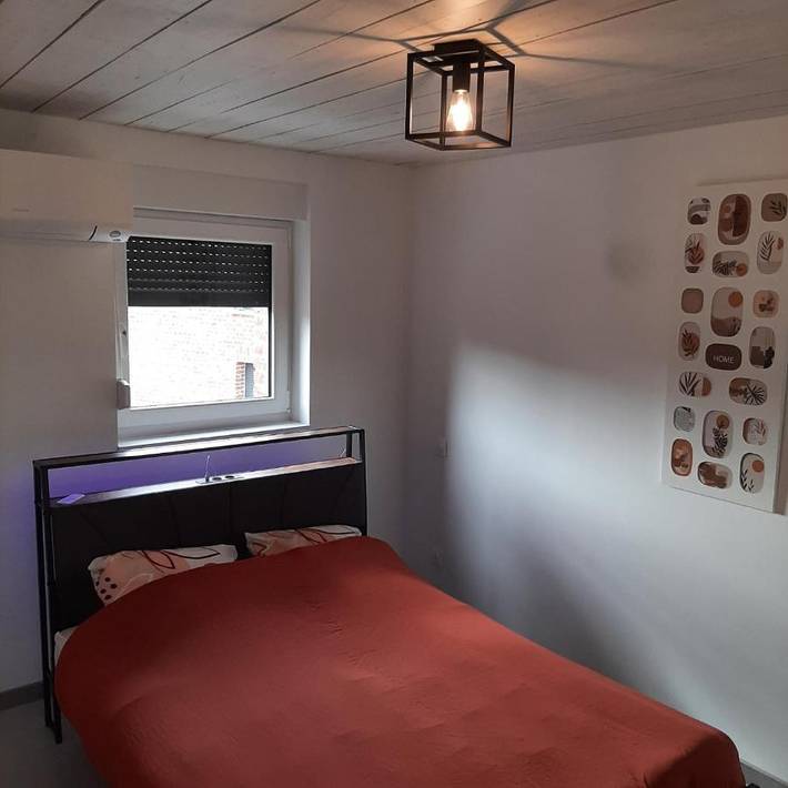 Gîte pour 4 personnes, avec terrasse et vue à Sémeries - 3