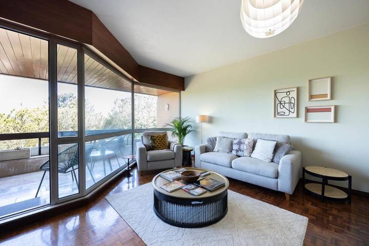 Apartamento de férias para 4 pessoas, com vista e jardim em Oeiras