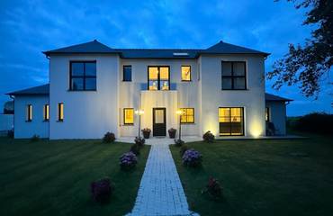 Location de vacances pour 6 personnes, avec jacuzzi et jardin ainsi que terrasse et sauna, animaux acceptés à Plouider