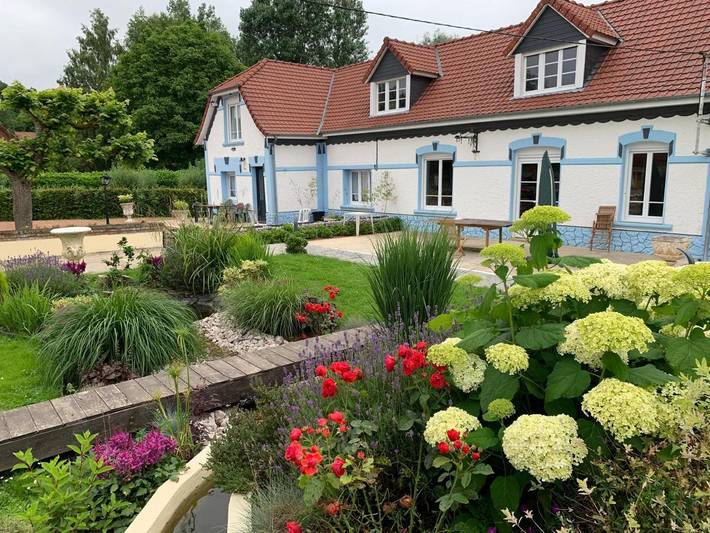 Gîte pour 14 personnes, avec jardin, animaux acceptés à Cavron-Saint-Martin