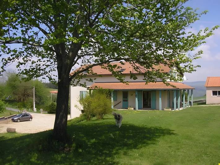 Location de vacances pour 4 personnes, avec Jardin à Alleyras
