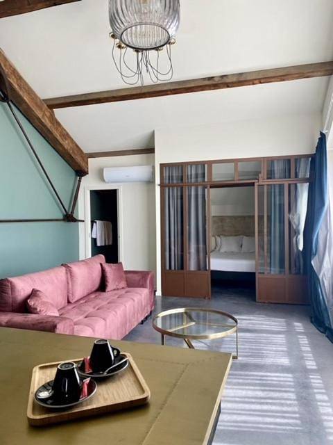 Gîte pour 2 personnes, avec vue et terrasse, animaux acceptés dans Gare D Aigues Mortes - 3