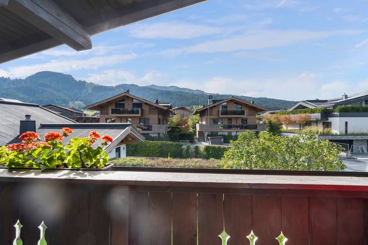 Ganze Wohnung, Haus Obermoser: Appartement mit Schlafzimmer, Bergblick & WLAN in Kitzbühel in Kitzbühel, Hohe Salve