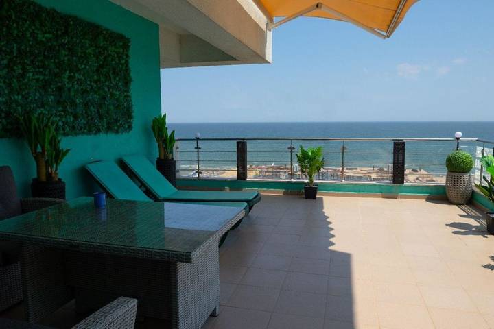 Appartement de vacances pour 4 personnes, avec terrasse ainsi que vue et vue sur le lac, animaux acceptés