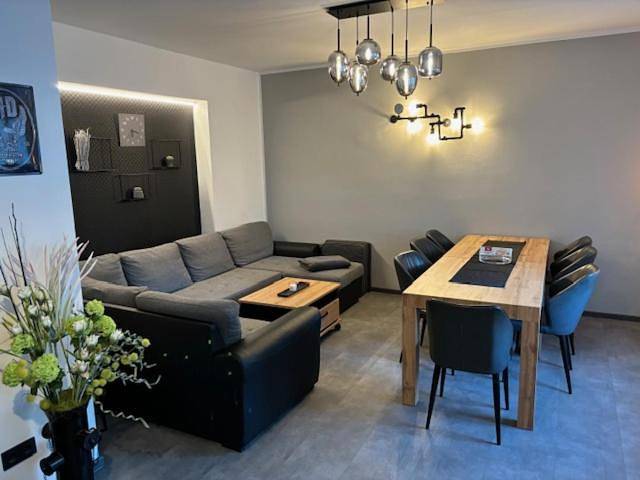 Six-Bedroom House in Halle, Saale-Unstrut