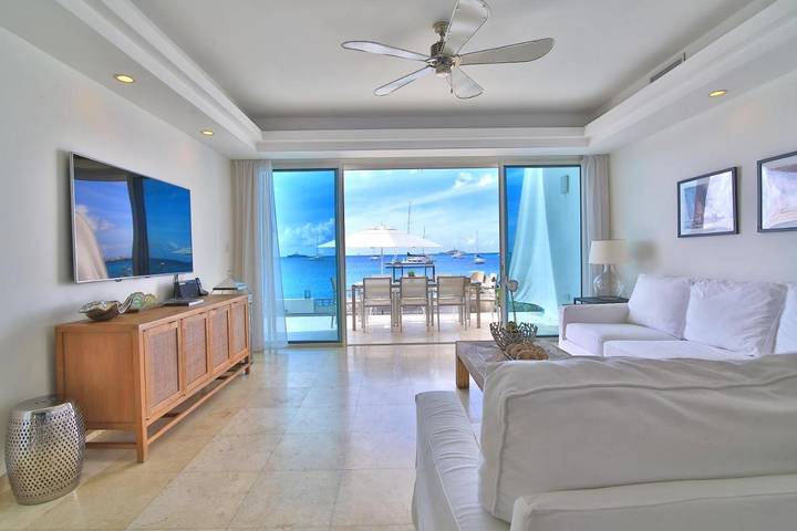 Gîte pour 4 personnes, avec piscine ainsi que terrasse et vue dans Simpson Bay