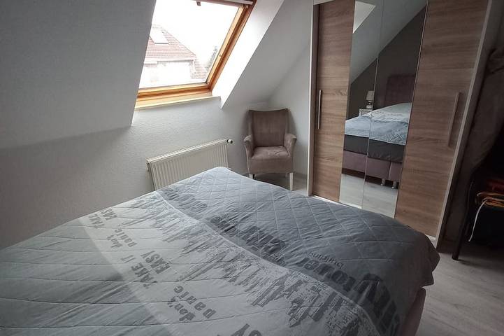 Ganze Wohnung, Ruhige Fewo. 150m zum Meer und Strand, bis 2 Hunde, Parkplatz vor Haustür, Wlan in Norddeich, Norden und Umgebung