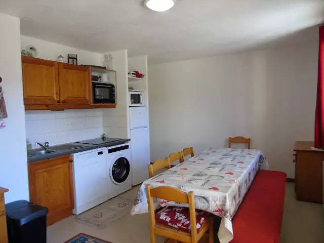 Chalet pour 8 personnes, avec balcon dans Valfréjus - 2