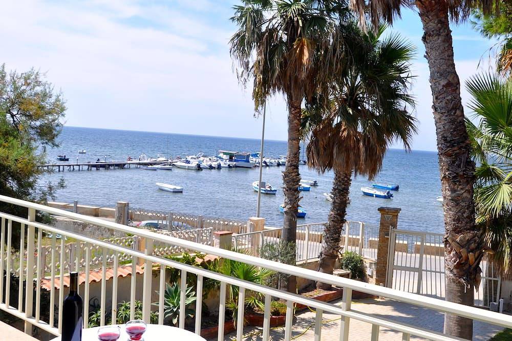 Coco grandfather and grandmother Adele - Holiday House - Stagnone - Marsala in Marsala, Trapani Province