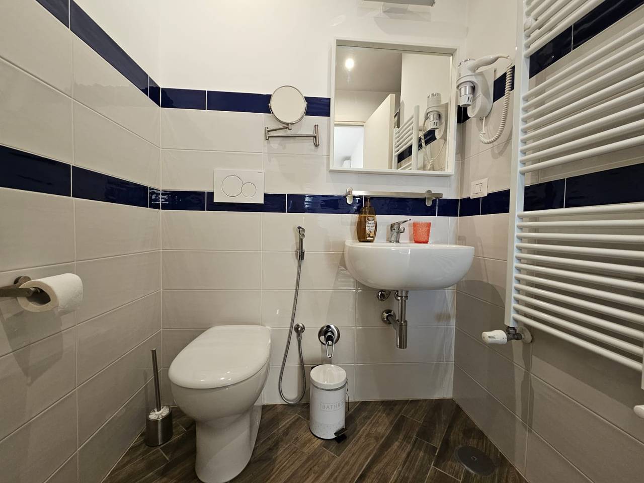 Guest House Colors - Blue Oceano (Singola) in Civitavecchia, Provincia di Roma