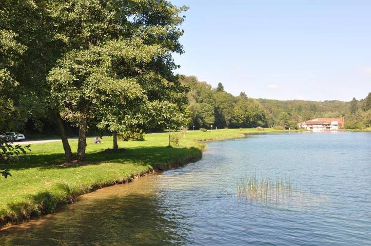 Camping pour 10 personnes, avec terrasse et piscine au Province de Luxembourg - 3