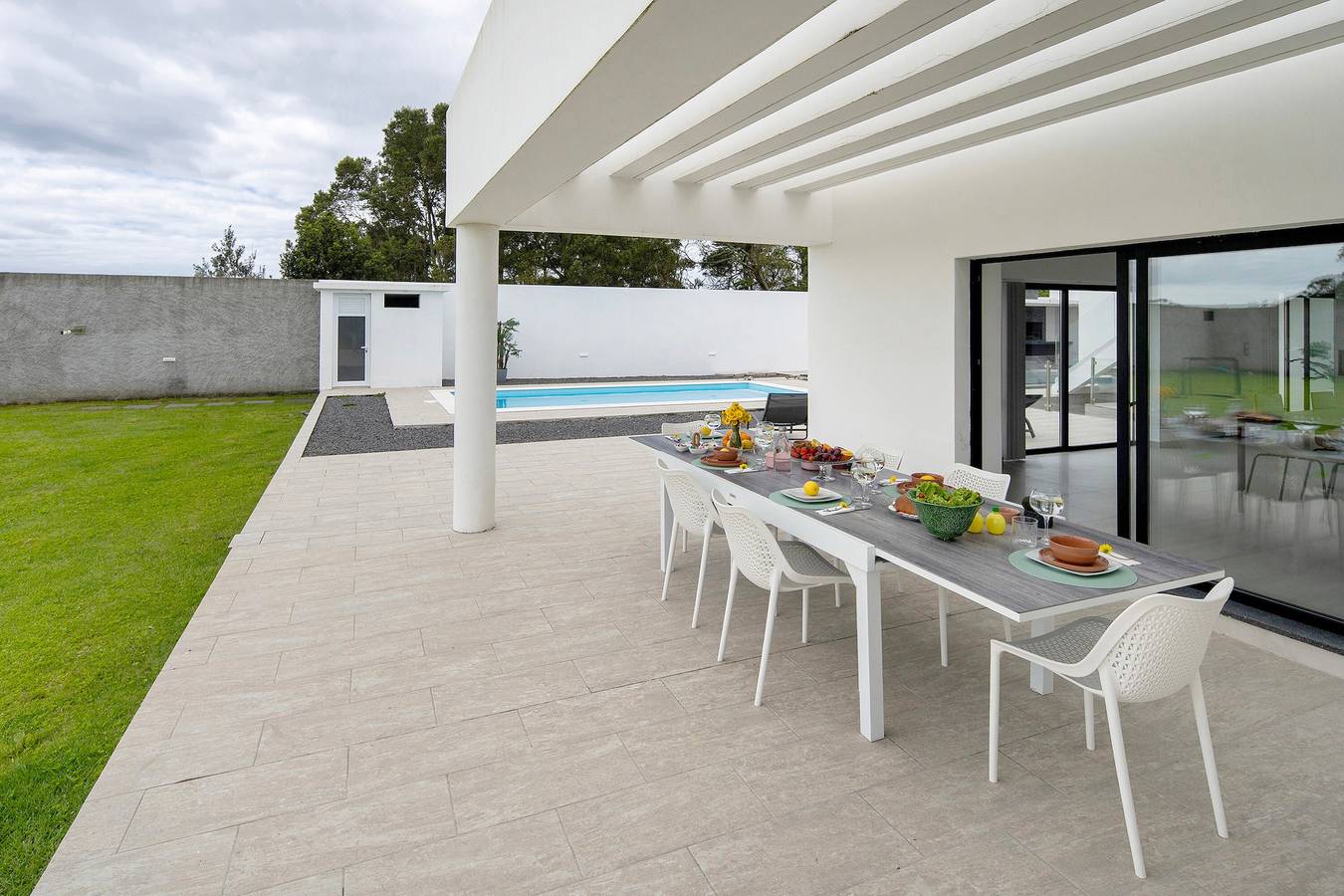 Hel leilighet, Holiday Home 'Bella Casa' with Mountain View, Pool and Air Conditioning in Terra-Chã, Terceira (Azorene)