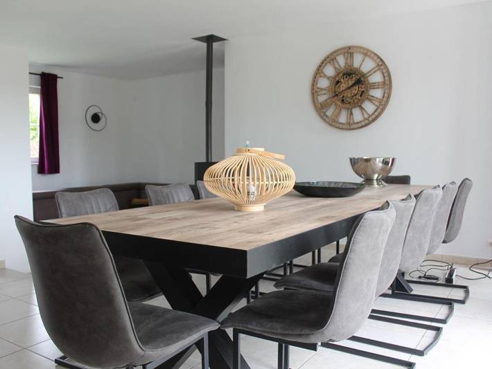 Location de vacances pour 10 personnes, avec sauna et jardin ainsi que terrasse et jacuzzi à Marchin - 4