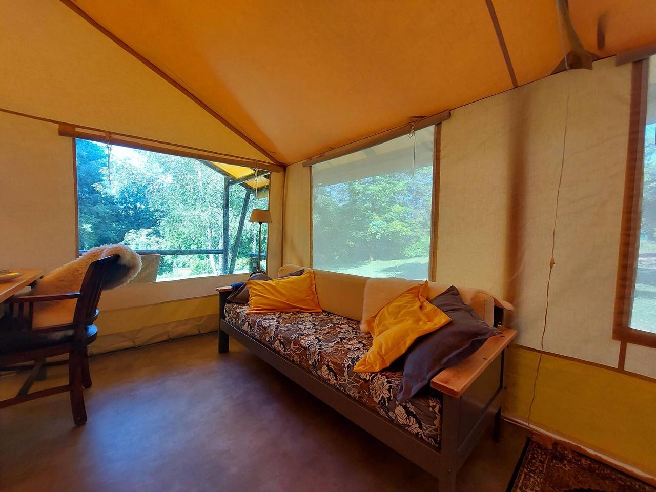 Romantische Safaritent Lodge in Roussines, Charente