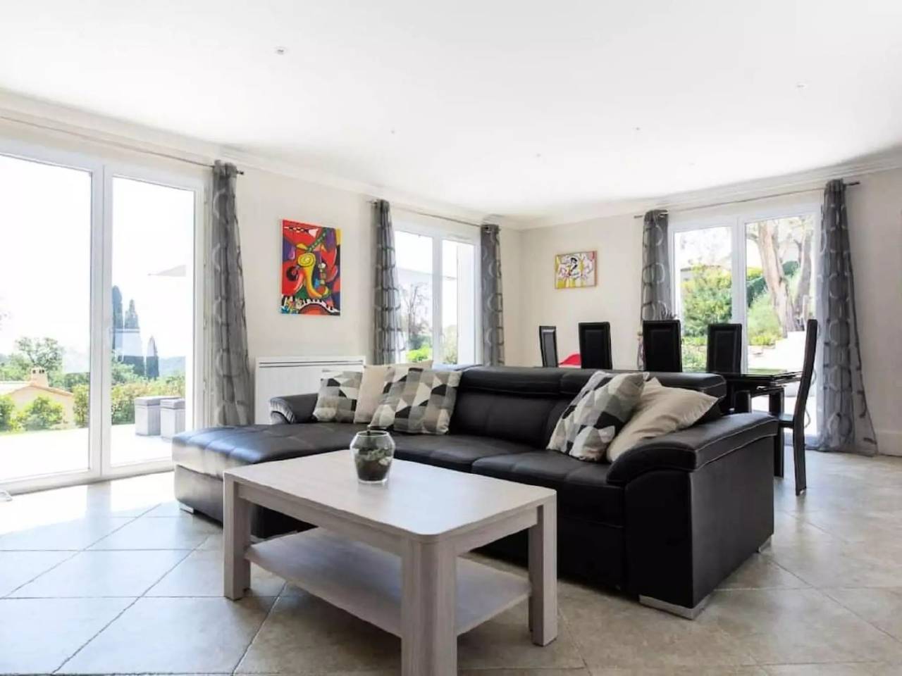 Casa 4 Personas in Le Rouret, Region de Cannes