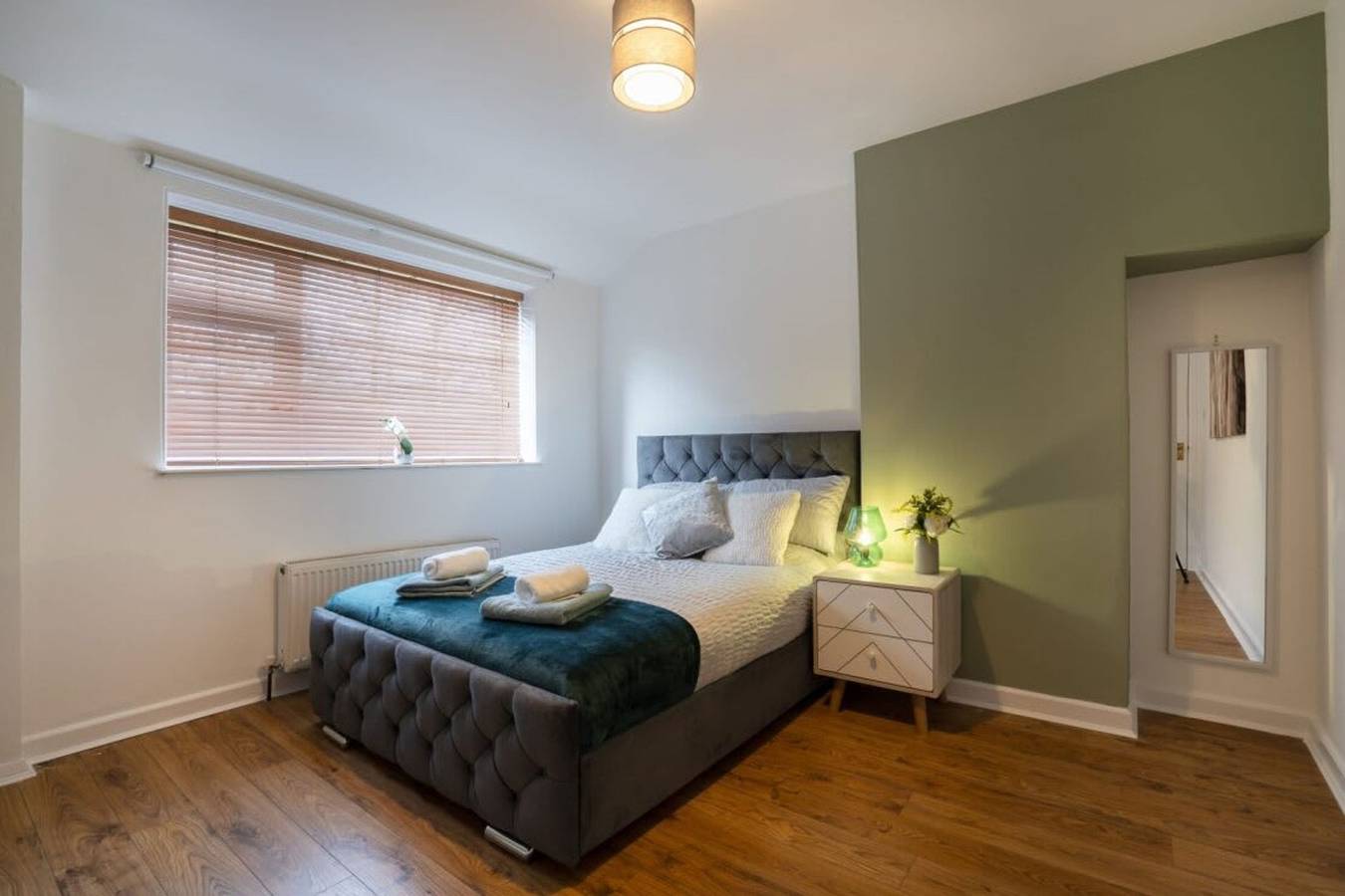 10-min to City Centre 3 Bedrooms Sleeps5 with Free Parking  Garden   Wifi in Aberdeen, Aberdeenshire