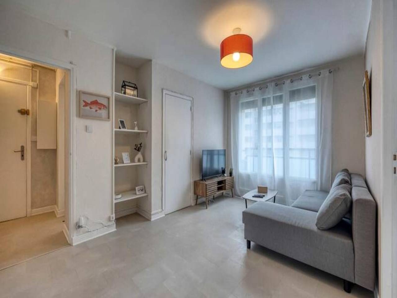 Entire apartment, Apartment in Saint Martin near City Center in L'Isère, Isère
