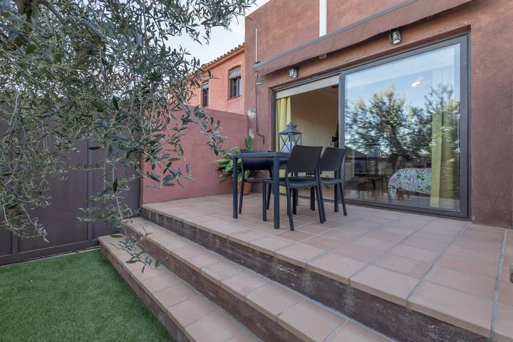 Casa rural para 2 personas, con jardín, Se admiten mascotas en Bajo Penedés - 2