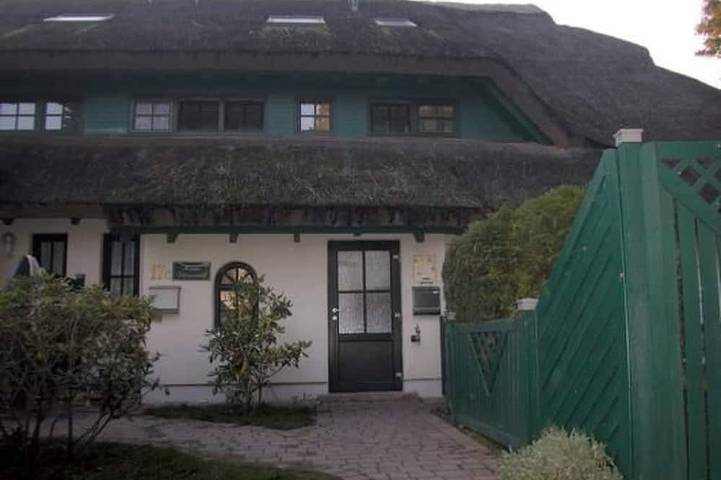 Ferienhaus für 8 Personen, mit Garten in Groß Zicker