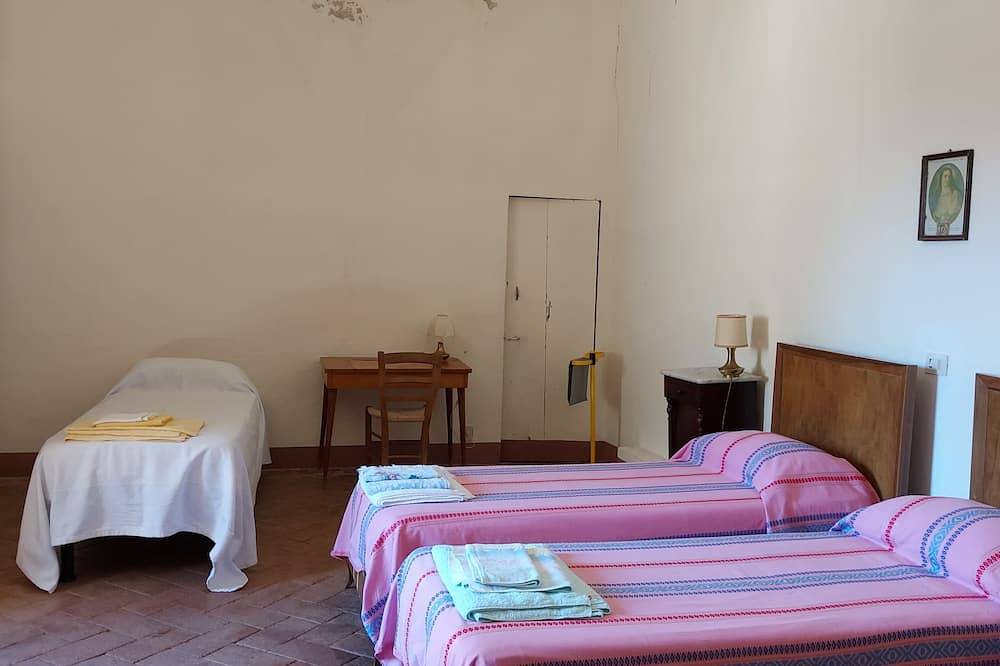 Villa Ca' di Monte, romantica casa d'epoca sospesa nel tempo in Pontassieve, Chianti