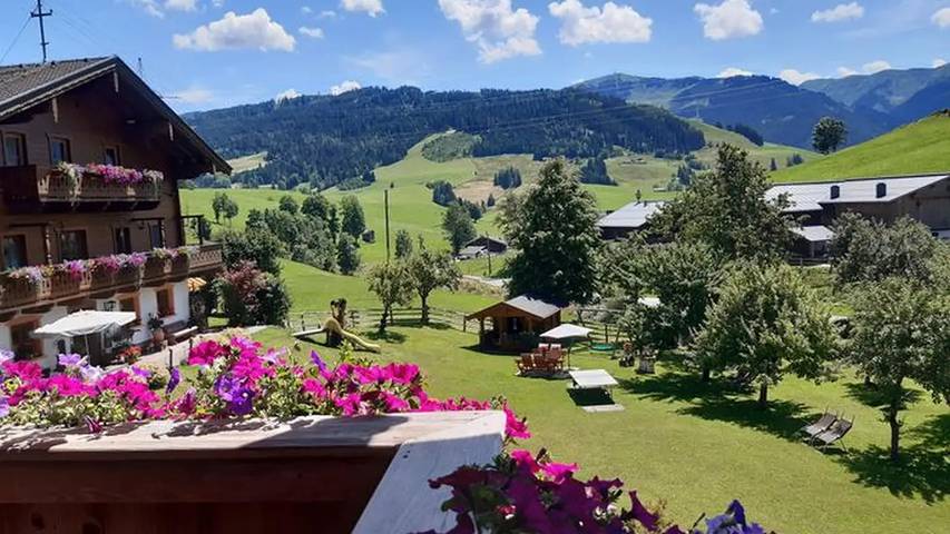 Hütte für 6 Personen, mit Garten und Balkon in Steinernes Meer