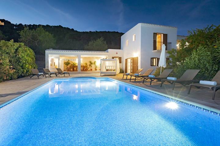Ferienhaus für 14 Personen, mit Balkon in Es Torrent
