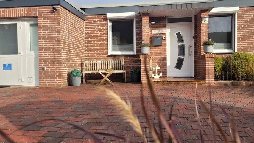 Ferienhaus für 5 Personen, mit Terrasse und Sauna sowie Garten in Berumbur - 2