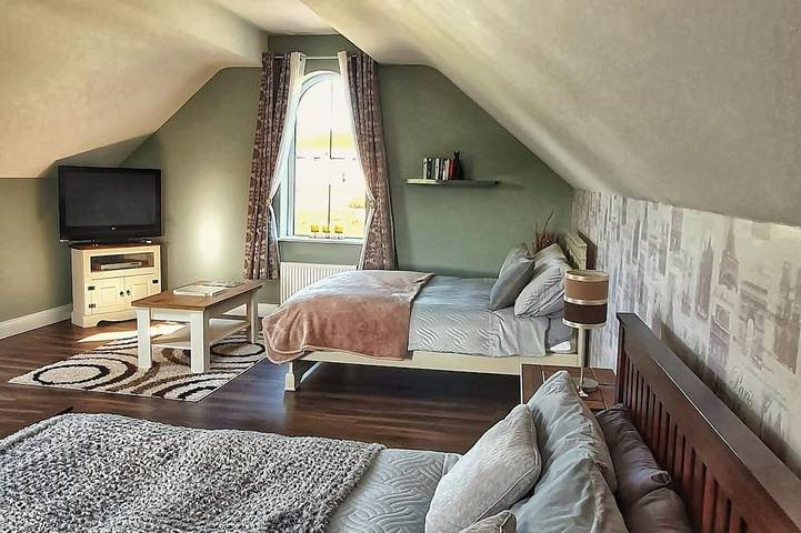 Cosy holiday apartment situated in the stunning peaceful Donegal countryside in Donegal, County Donegal