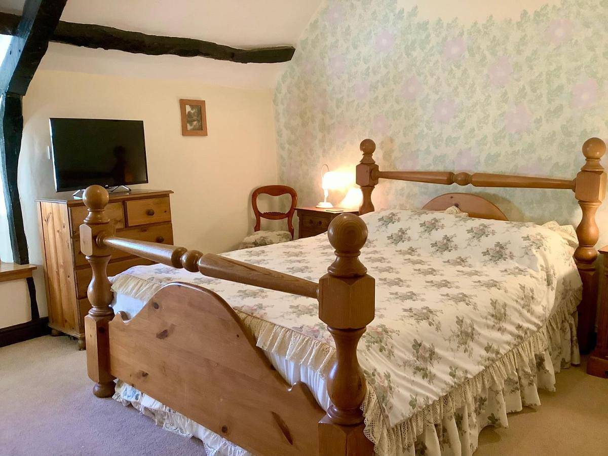 Upstairs Single Room in Sidmouth, Devon