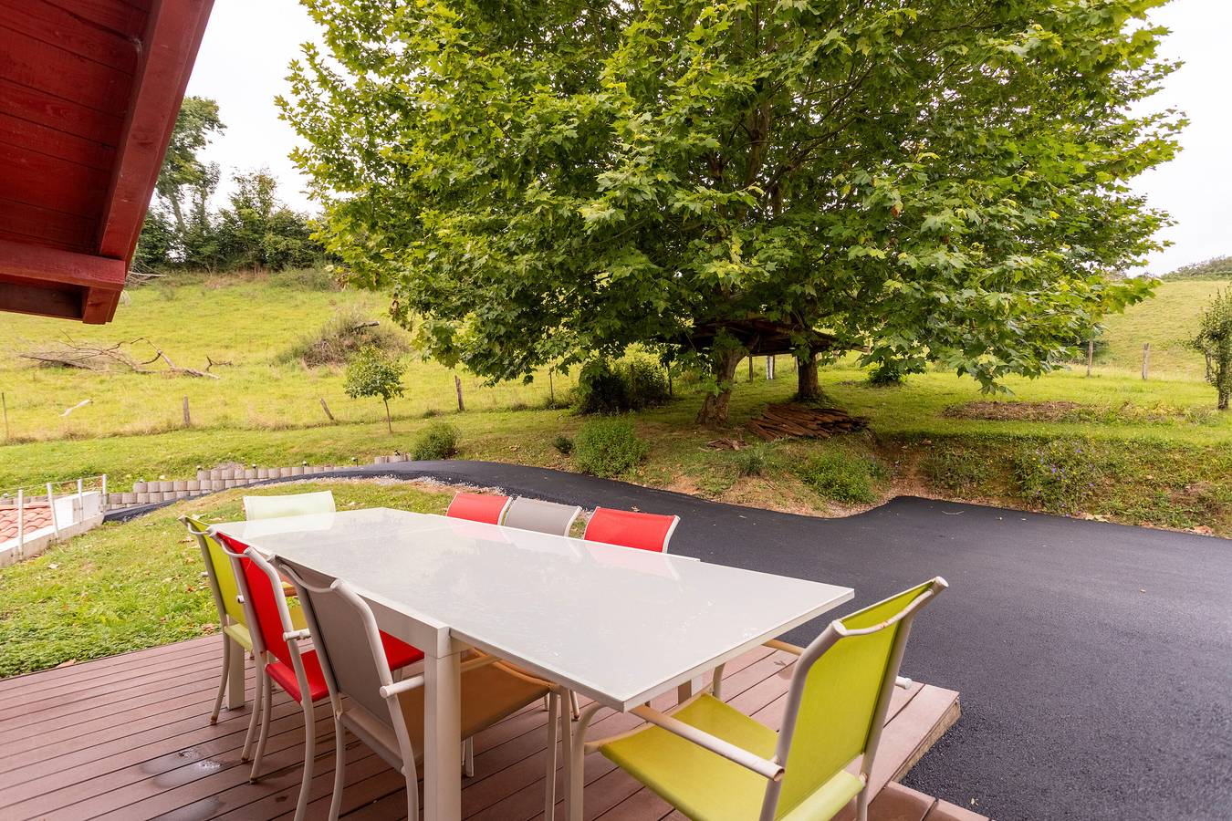 Maison de Vacances 'À Isturits Avec Piscine' avec Piscine Partagée, Terrasse Privée et Wi-Fi in Isturits, Région de Bayonne