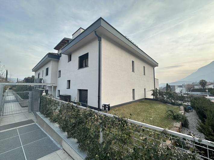 Ferienwohnung für 2 Personen, mit Balkon und Seeblick in Kaltern an der Weinstraße