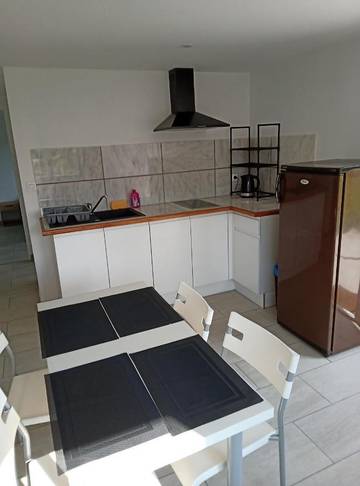 Location de vacances pour 4 personnes, avec vue et terrasse à Mazères