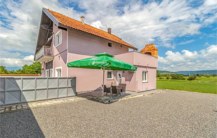 Vakantieappartement voor 4 personen, with tuin and uitzicht as well as terras - 1