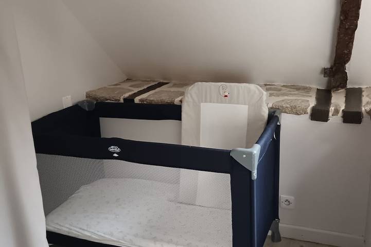 Location de vacances pour 5 personnes, avec terrasse, animaux acceptés dans Le Mené - 3