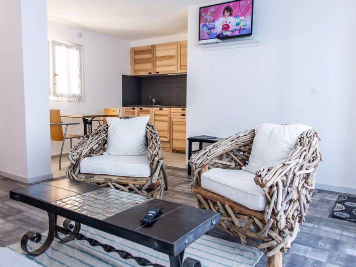 Ganze Wohnung, Schönes T2 in Balaruc-les-Bains mit Balkon, WiFi und Haustieren Erlaubt in Balaruc-les-Bains, Mittelmeerküste (Frankreich)