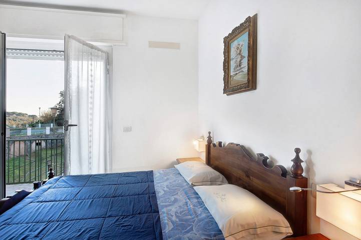 Appartamento intero, Appartamento 'Il Porto' con terrazza privata, giardino privato e Wi-Fi in Celle Ligure, Riviera di Ponente