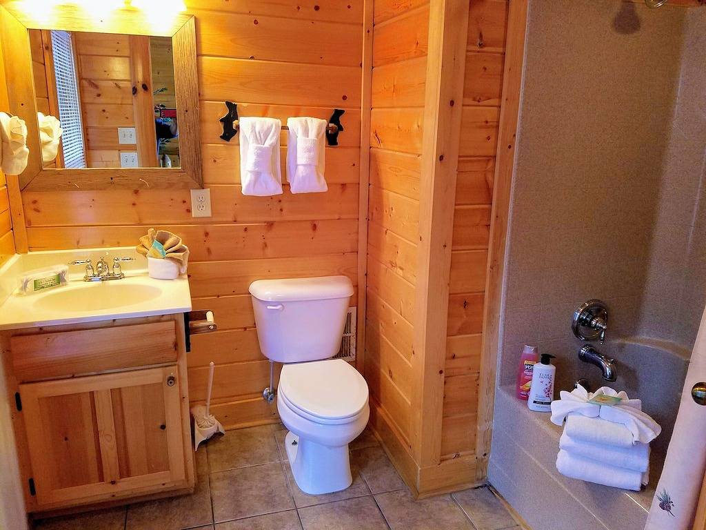 A + Ansichten! 8/7 Pool / Arkaden, Airhockey, Tischfußball. Perfekt für Lg Familien und Gruppen in Sevier County