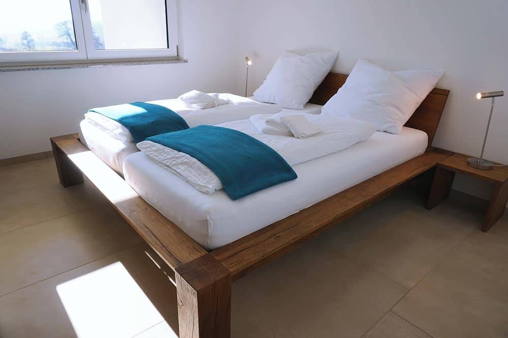 Ganze Wohnung, 2-Zimmer-Ferienwohnung \"Rapsblüte\" - Ferienappartements Marschall-Hof in Bodnegg, Region Bodensee-Oberschwaben