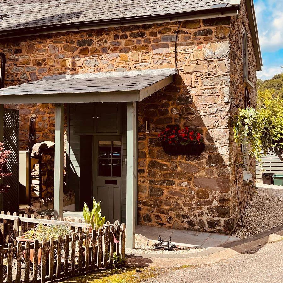 Four-Bedroom House in Tiverton, Devon