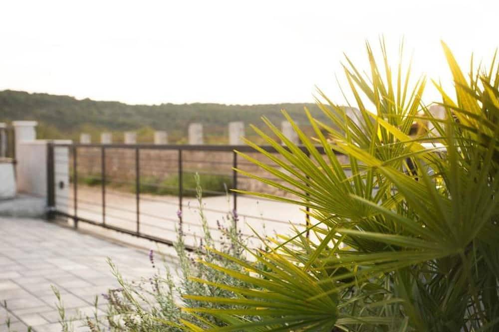 Adriatic Pearl - Fourbedroom Villa with heated pool in Šolta (Split-Dalmatien), Grohote