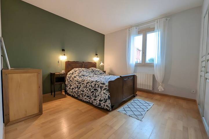 Location de vacances pour 12 personnes, avec terrasse et jardin, animaux acceptés dans Clairvaux-d'Aveyron - 3