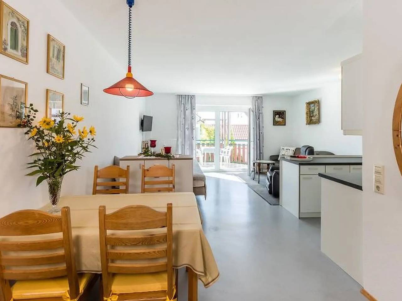 Ganze Wohnung, Ferienwohnung '2, 55qm' mit Balkon und Wi-Fi in Oberuhldingen, Uhldingen-Mühlhofen