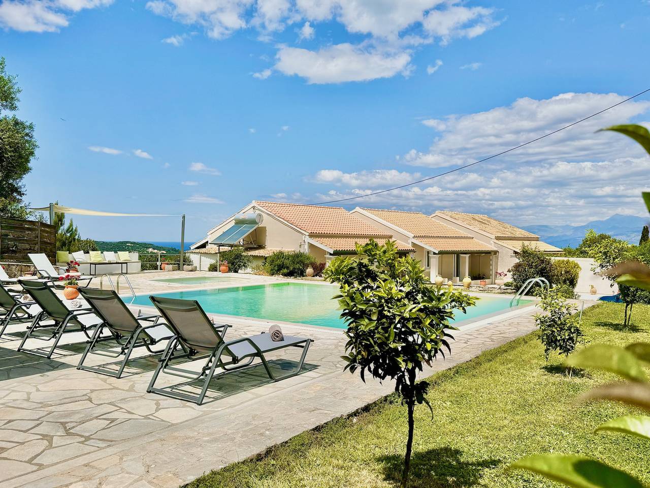 Villa Kessar St. Stephanos with private pool in Agios Stefanos (Corfu), Corfu