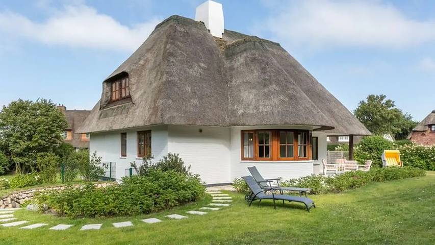 Ferienhaus für 5 Personen, mit Terrasse und Sauna sowie Garten in Keitum - 2