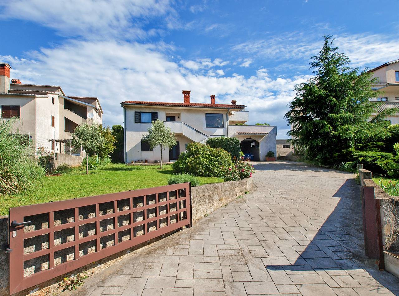 Ganze Wohnung, Ferienwohnung für 4 Personen mit Terrasse in Pula-Medulin, Pula